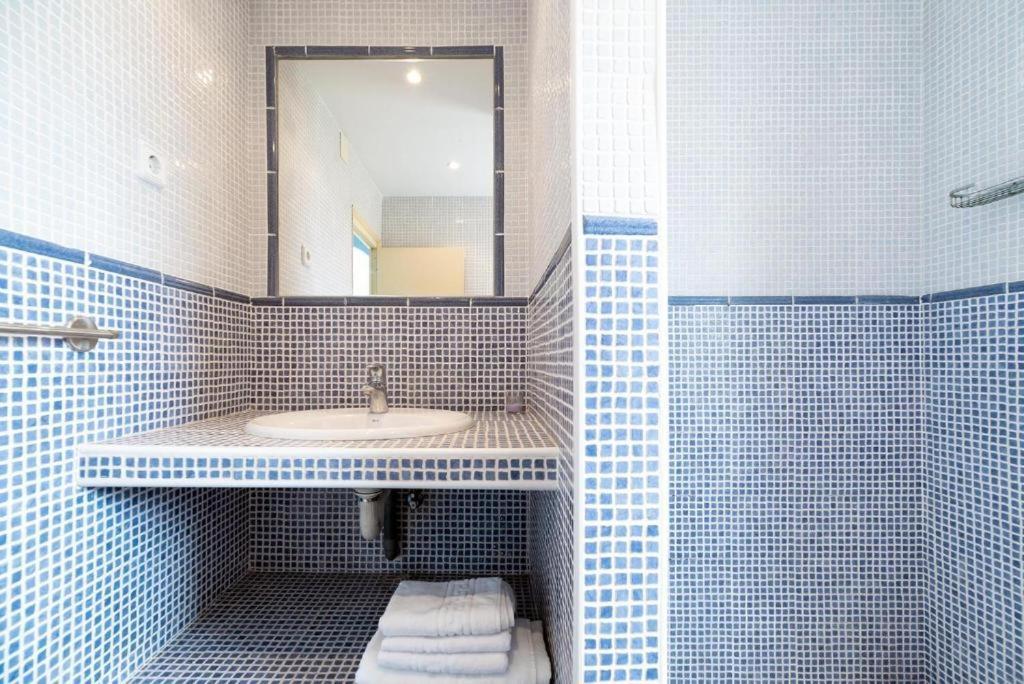 Apartamentos Denis カステルデフェルス エクステリア 写真