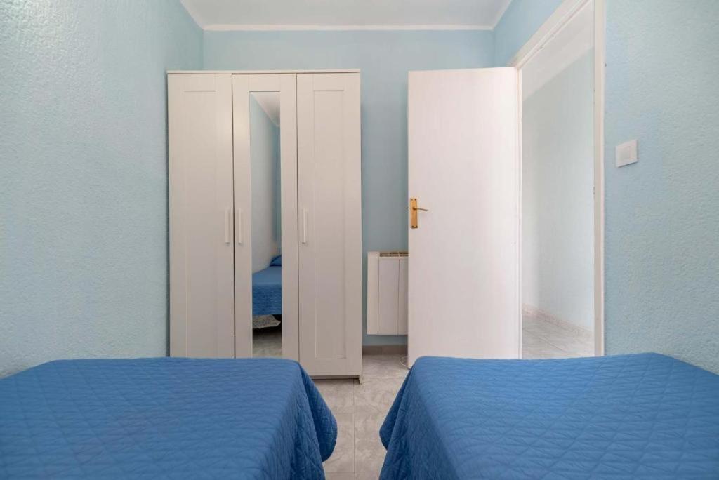 Apartamentos Denis カステルデフェルス エクステリア 写真