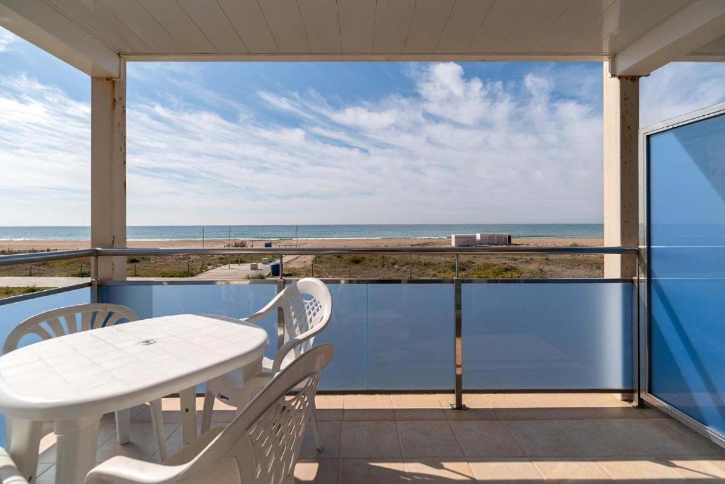 Apartamentos Denis カステルデフェルス エクステリア 写真